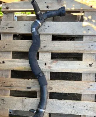 BMW 1 F20 F21 Engine coolant pipe/hose 8602027