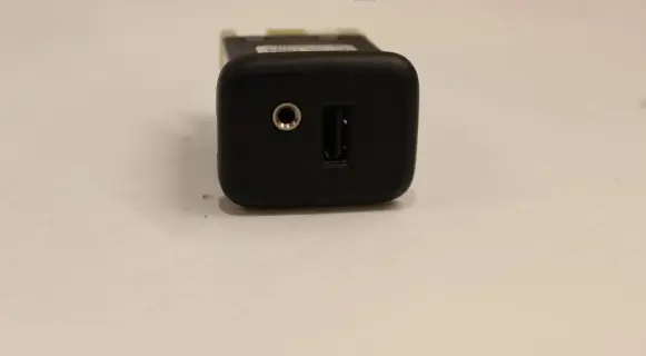 Opel Mokka X AUX in-socket connector 13591084