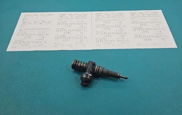 Volkswagen PASSAT B5.5 Fuel injector 0414720216 IMPRK1569200