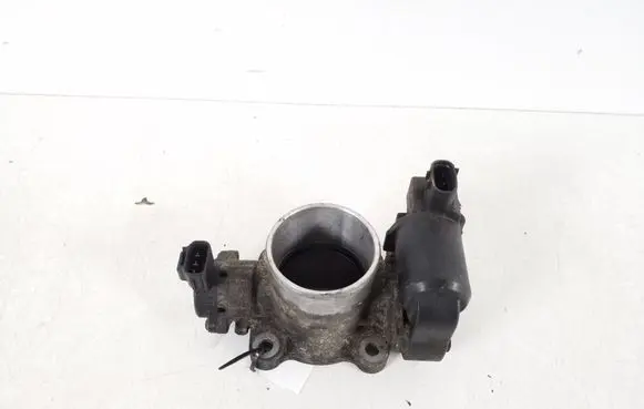 Toyota Avensis T250 Throttle valve 26100-0R010