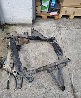 Dacia Logan I Front axle beam 552525252