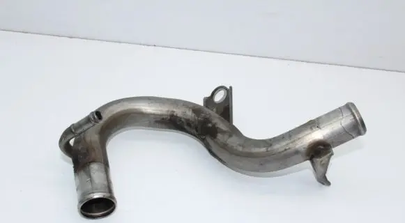 Lexus CT 200H Engine coolant pipe/hose