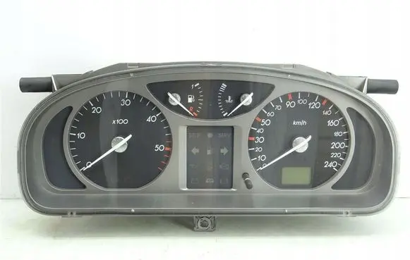 Renault Laguna III Speedometer (instrument cluster) 8200024236