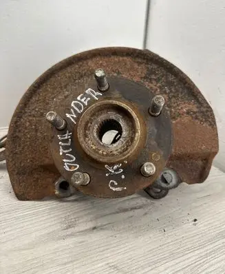 Mitsubishi Outlander Front wheel hub