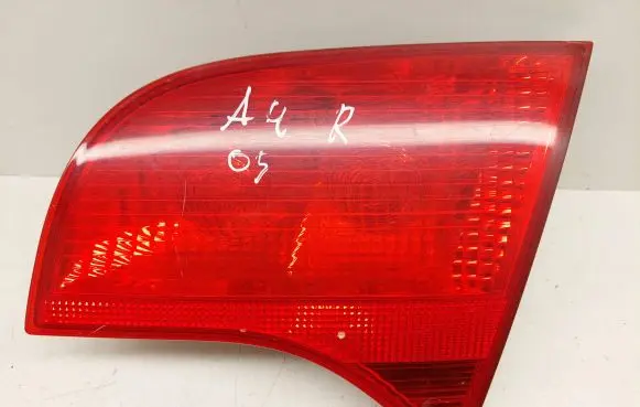 Audi A4 S4 B7 8E 8H Tailgate rear/tail lights 8E9945094 484502 749002