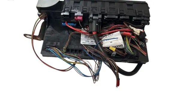 Mercedes-Benz E W211 SAM control unit 2115453601