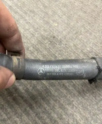 Mercedes-Benz E W212 Engine coolant pipe/hose A2128301896