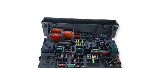 BMW 3 E90 E91 Fuse box set 9119447
