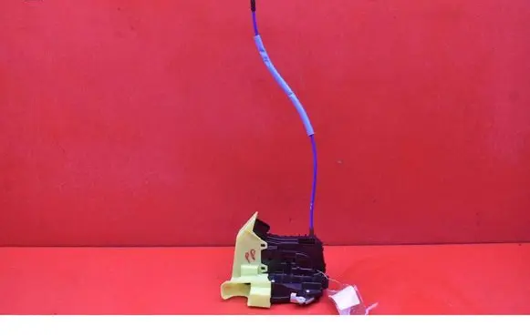 KIA Sportage Front door lock 81320R2000