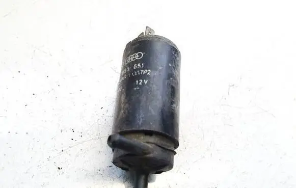 Volkswagen Transporter - Caravelle T4 Windscreen/windshield washer pump 171955651