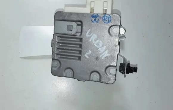 Toyota Urban Cruiser (XP110) Other control units/modules 1129003671