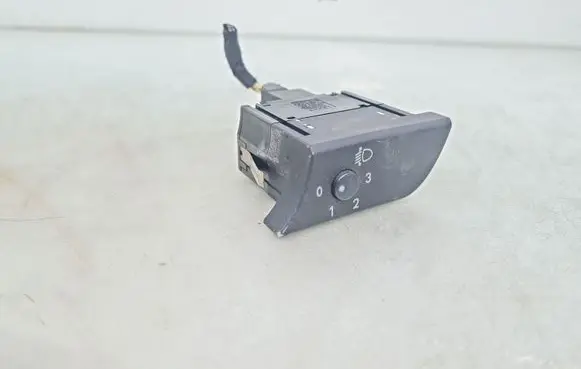 Audi A4 S4 B6 8E 8H Headlight level height control switch 8E1919094