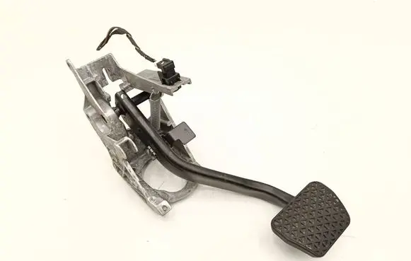 BMW X1 E84 Brake pedal 6751975 1160421