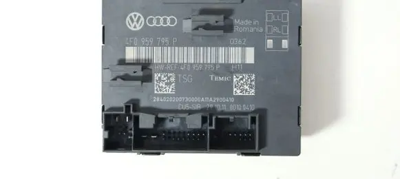 Audi Q7 4L Door control unit/module 4F0959795P
