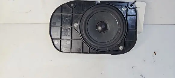 BMW 5 F10 F11 Parcel shelf speaker 9289638