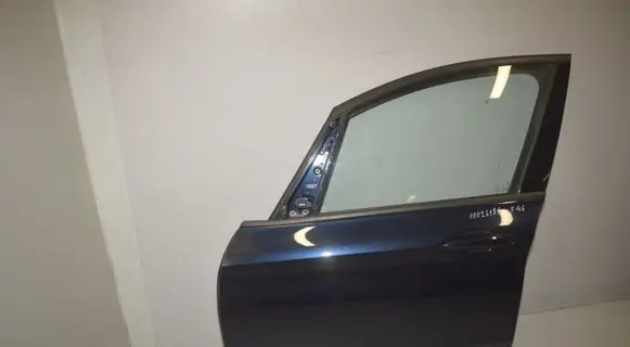 BMW 2 F46 Front door