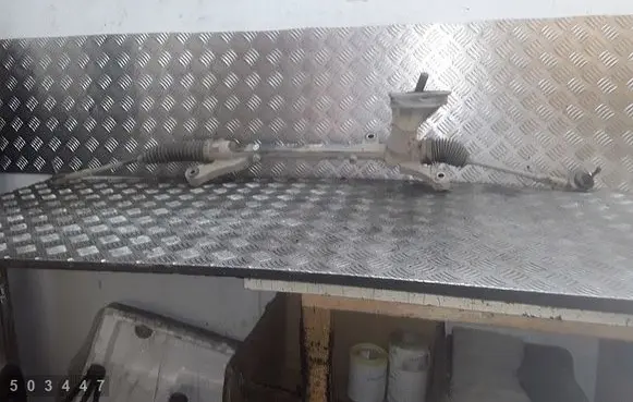 Ford Fiesta Steering rack 8v513200cf