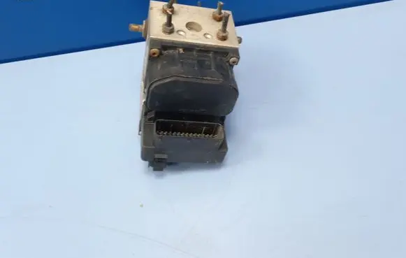 Nissan Almera Tino ABS Pump 476604U103