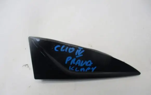 Renault Clio IV Tailgate/boot lid cover trim 