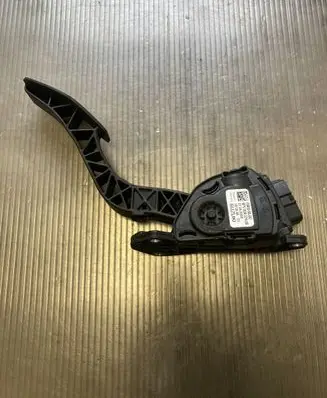 Suzuki Grand Vitara II Accelerator throttle pedal I590065J02 07042008