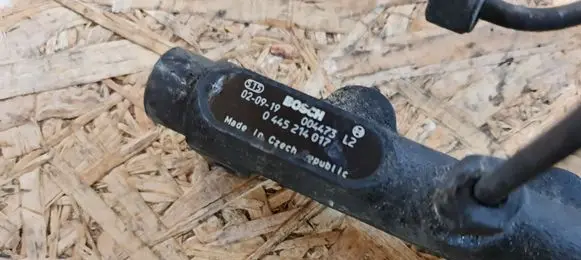 Peugeot 807 Fuel main line pipe 0445214017
