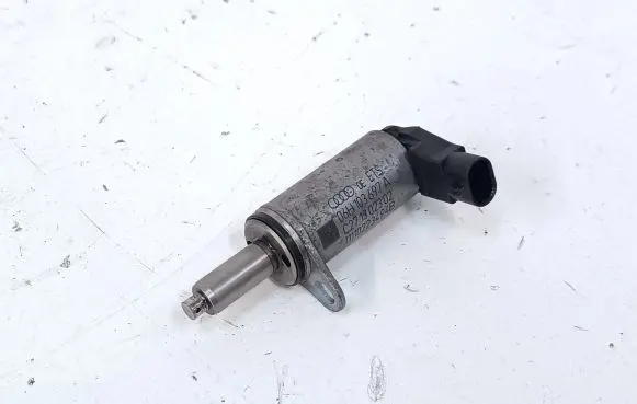 Audi A5 8T 8F Camshaft vanos timing valve 06H103697A C271302302