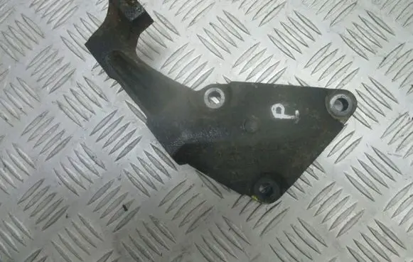 Opel Corsa C Engine mounting bracket