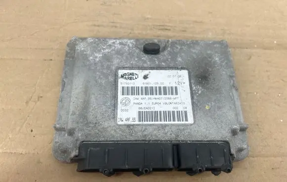 Fiat Panda II Engine control unit/module 51793113 6160112502 66JEAD21F