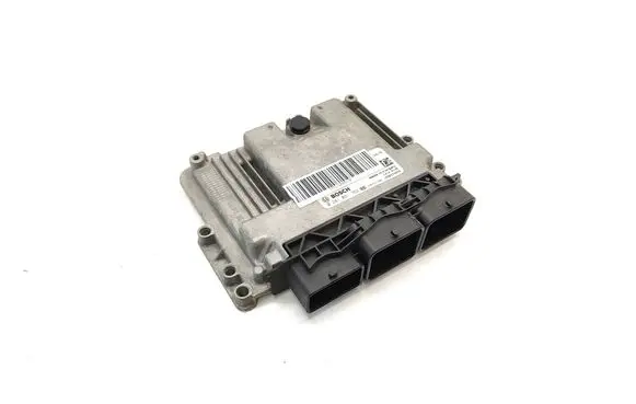 Ford Turneo Courier Engine control unit/module ET7112A650UB 0281031752