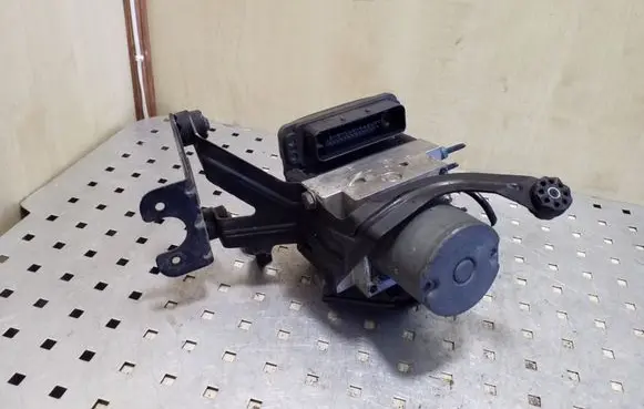 BMW 5 E60 E61 ABS Pump 3451678336006 3452678336201 0265250217