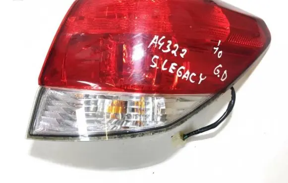 Subaru Legacy Rear/tail lights 22020067