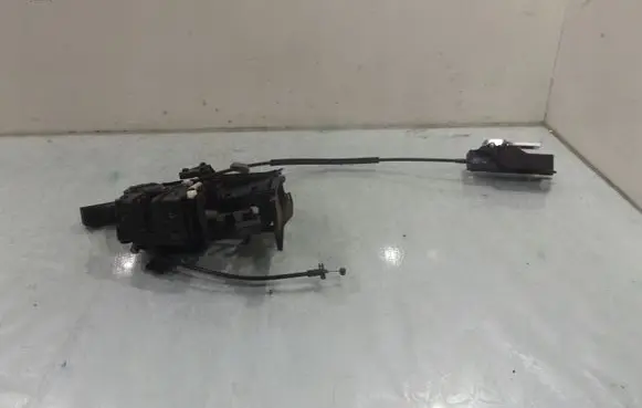 Ford C-MAX I Rear door lock