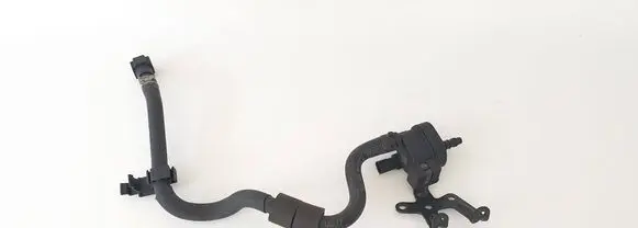 Volkswagen Golf VII Valve vacuum 06H906517K