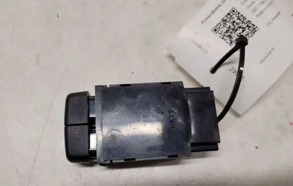 Mitsubishi Grandis Fog light switch