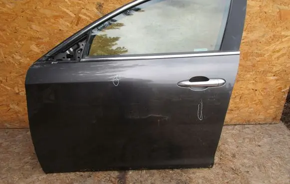 Alfa Romeo Giulietta Front door