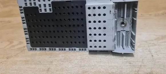 Volvo V70 Fuse module 30657428 08688434