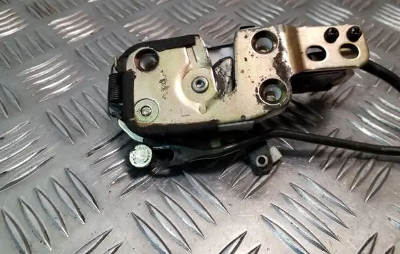 Hyundai Galloper Front door lock