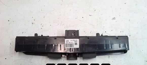 Opel Zafira B Other switches/knobs/shifts 13100105