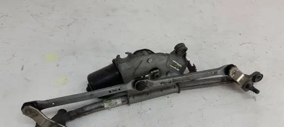 Front wiper linkage and motor