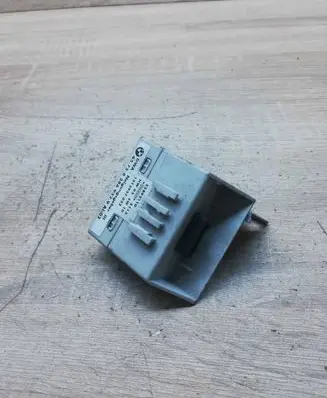 BMW 5 E39 Alarm relay 8386932 55892110
