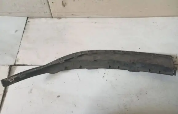 Opel Astra J Front bumper lip 13264406