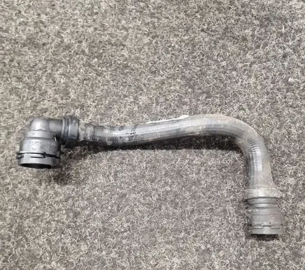 BMW i5 G60 Coolant pipe/hose 8490268