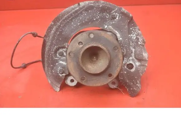BMW X3 E83 Front wheel hub spindle knuckle 6764444-03