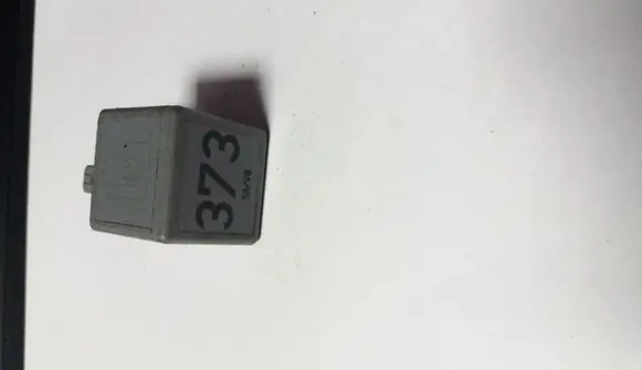 Audi A6 S6 C5 4B Other relay 8D0951253A