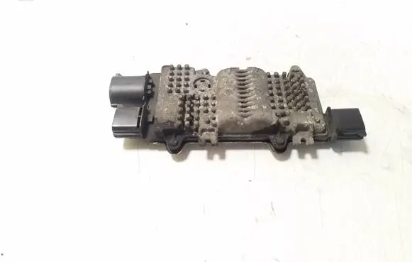 Chevrolet Captiva Coolant fan relay 1137328617 20787305
