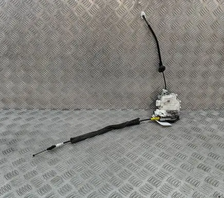 Porsche Cayenne (9Y0 9Y3) Rear door lock 8K0839015F