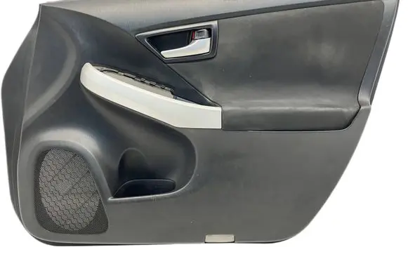 Toyota Prius (XW30) Front door card panel trim