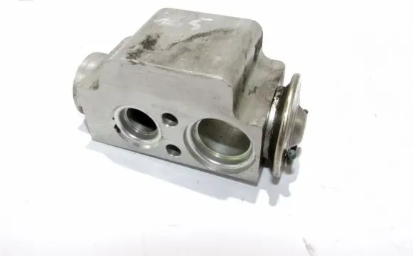 Volkswagen Transporter - Caravelle T5 Air conditioning (A/C) expansion valve 7H0820712