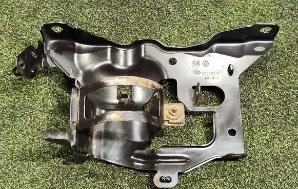 Renault Trafic III (X82) Fuel filter bracket/mount holder 93450862 164192090R
