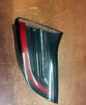Tesla Model S Tailgate rear/tail lights 150208900B 2408000333458A